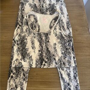 2 Piece Evolution Creation Snakeskin Print Set Leggings 25” Longline Tank Yoga